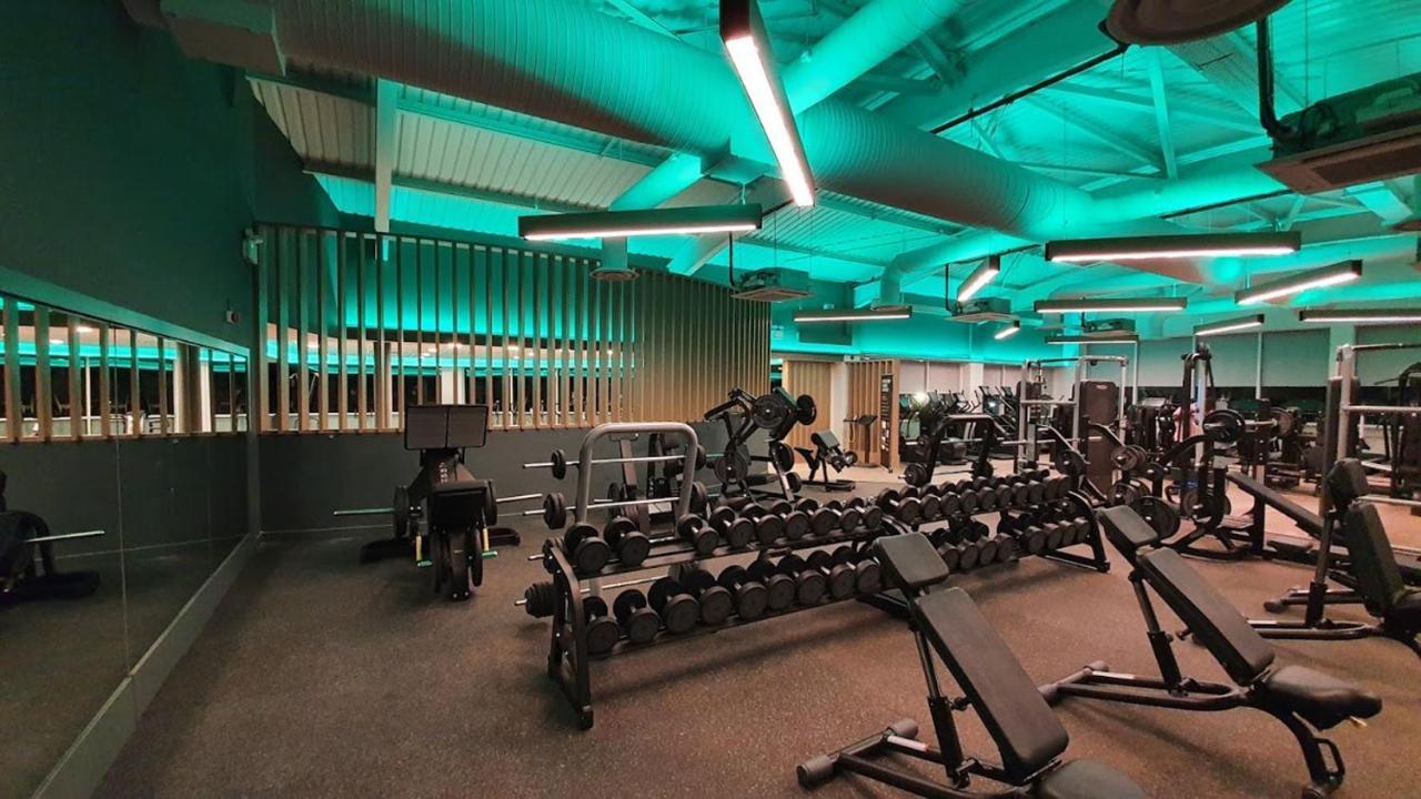 The Lensbury Resort Teddington Bagian luar foto