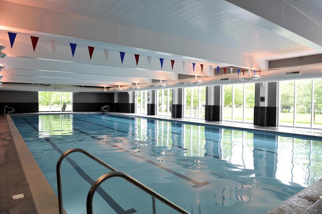 The Lensbury Resort Teddington Bagian luar foto